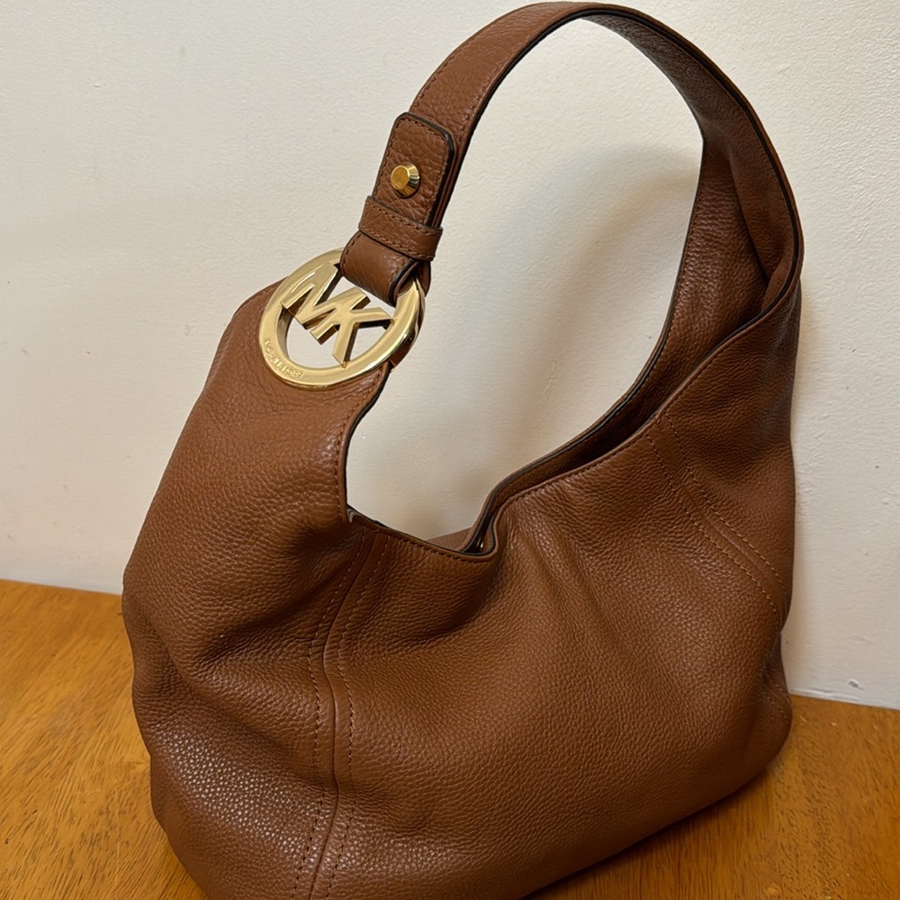 Micheal Kors  bag shoulder bag